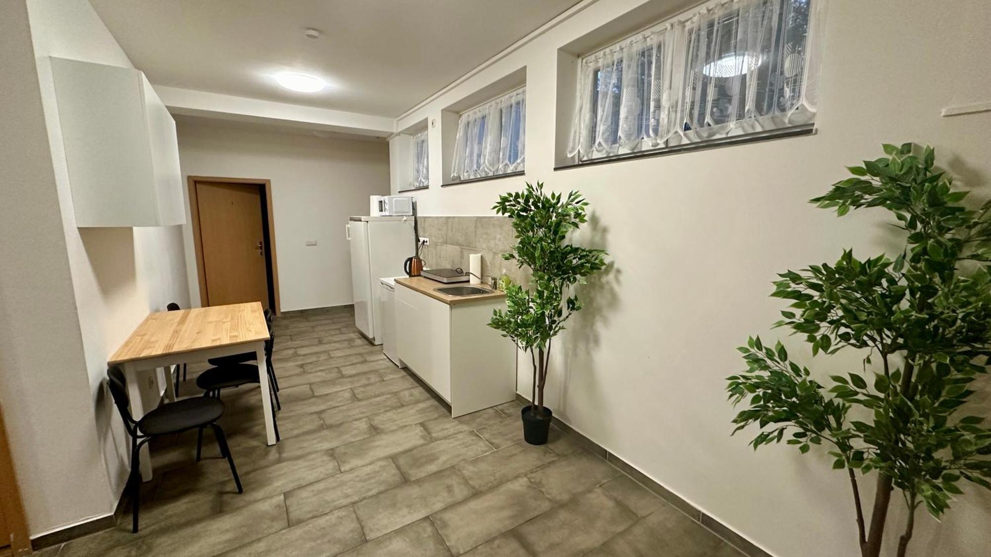 Schoene Hostel Mit Eigene Parking Netflix Youtube Nuremberg Extérieur photo